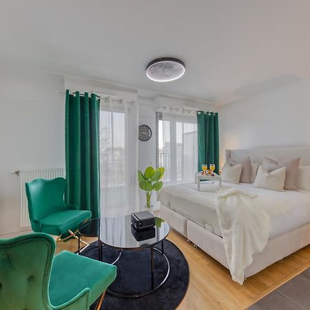 Cinema Moon Luxury - Gare 3Min - Proche Paris Apartment Massy  Exterior photo