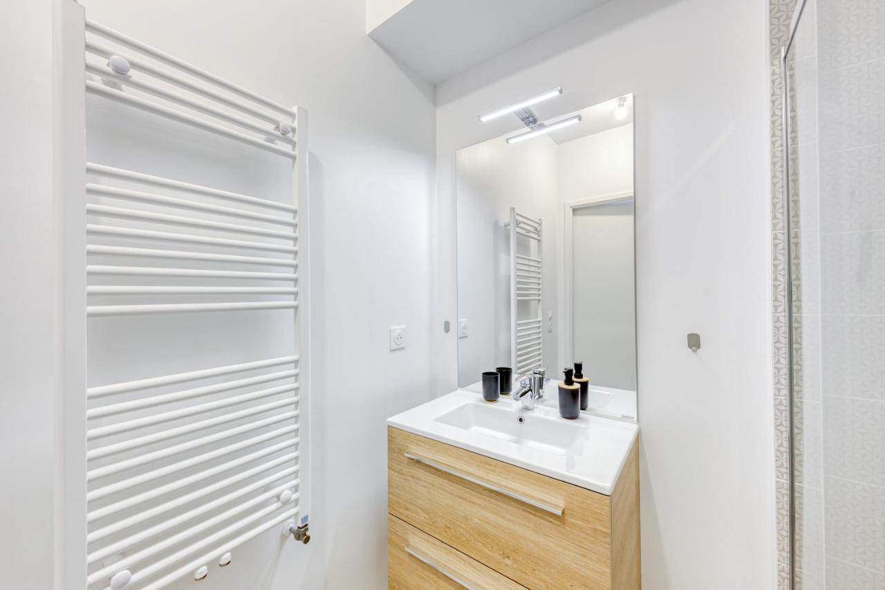 Cinema Moon Luxury - Gare 3Min - Proche Paris Apartment Massy  Exterior photo
